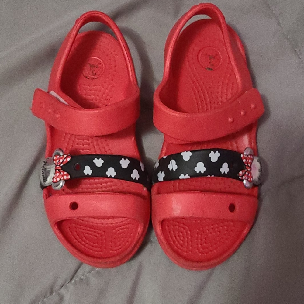Disney Minnie mouse crocs